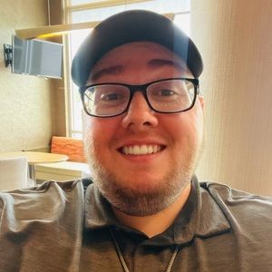 Meet your Posher, Christopher